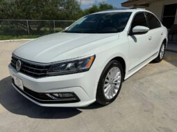 2017 VOLKSWAGEN PASSAT SE full