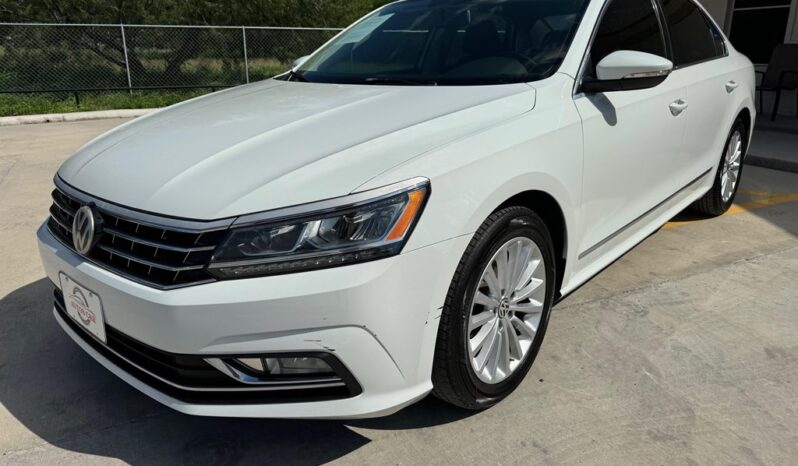 2017 VOLKSWAGEN PASSAT SE full