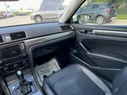 2017 VOLKSWAGEN PASSAT SE full