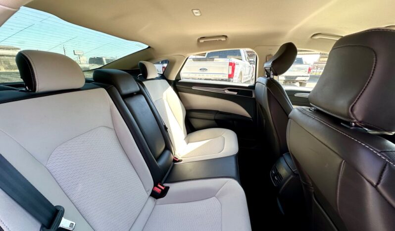 2020 FORD FUSION SE full