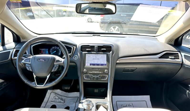 2020 FORD FUSION SE full