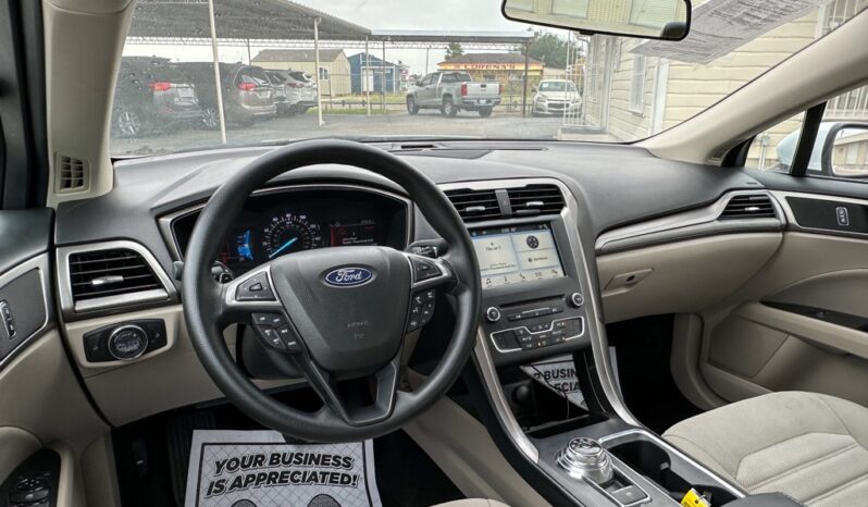 2018 FORD FUSION SE full