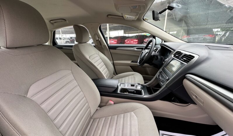 2018 FORD FUSION SE full