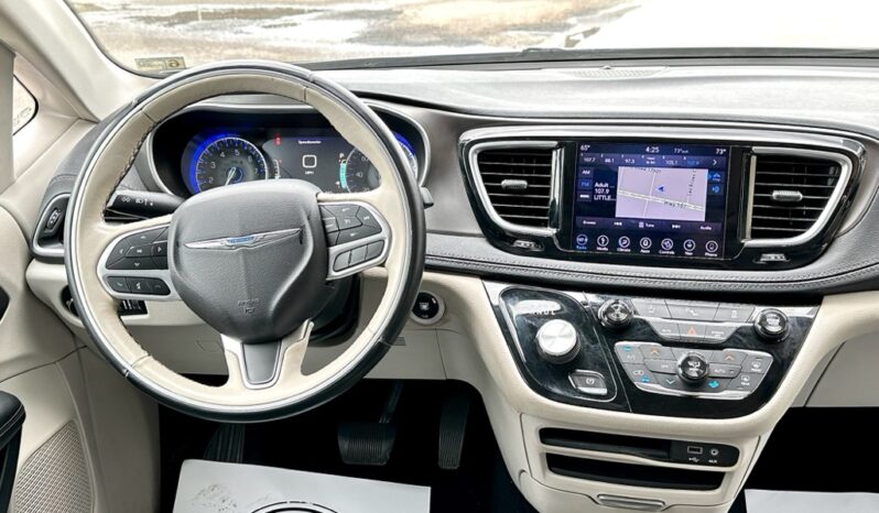 2018 CHRYSLER PACIFICA LTD full