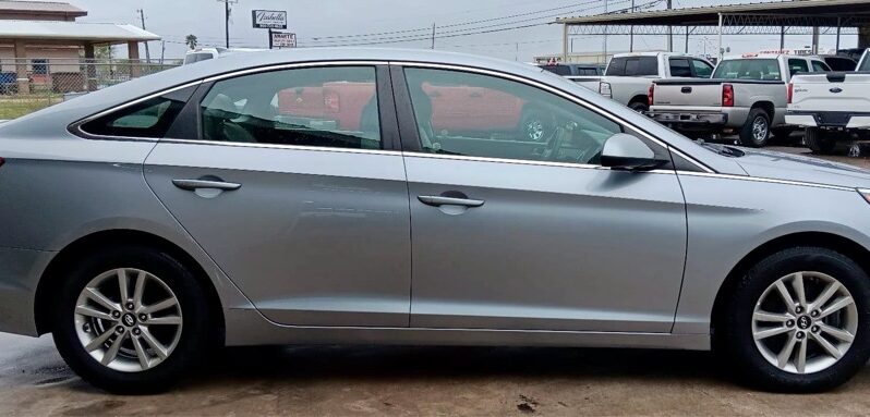 2016 HYUNDAI SONATA SE full