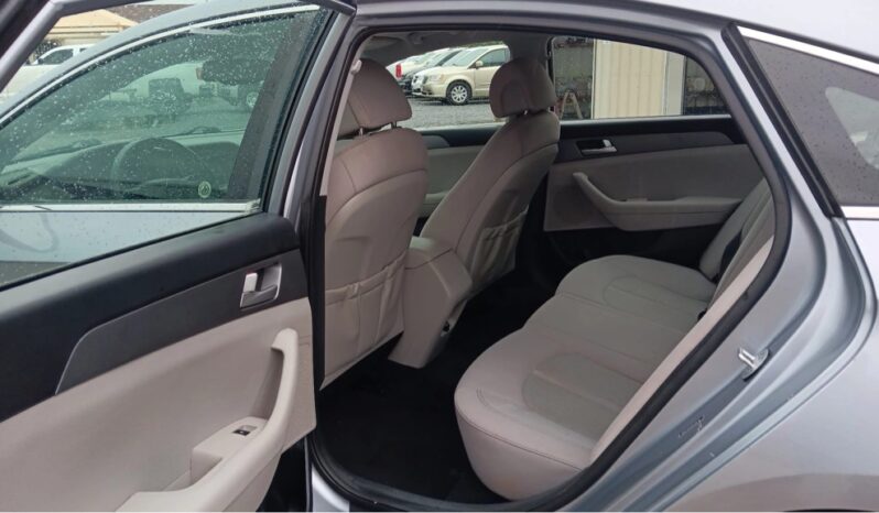 2016 HYUNDAI SONATA SE full
