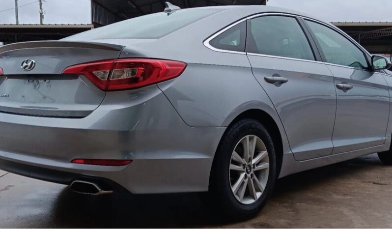 2016 HYUNDAI SONATA SE full