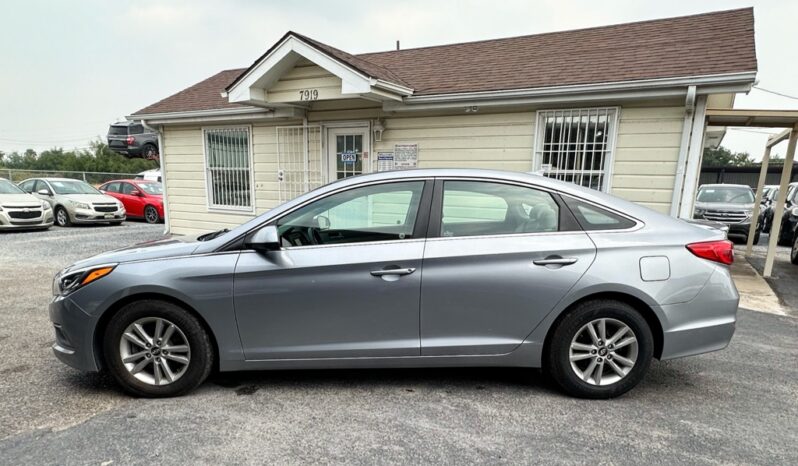 2016 HYUNDAI SONATA SE full