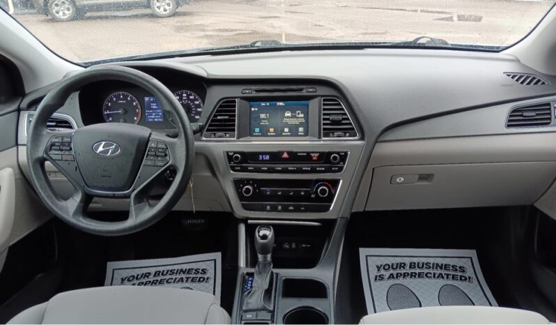 2016 HYUNDAI SONATA SE full