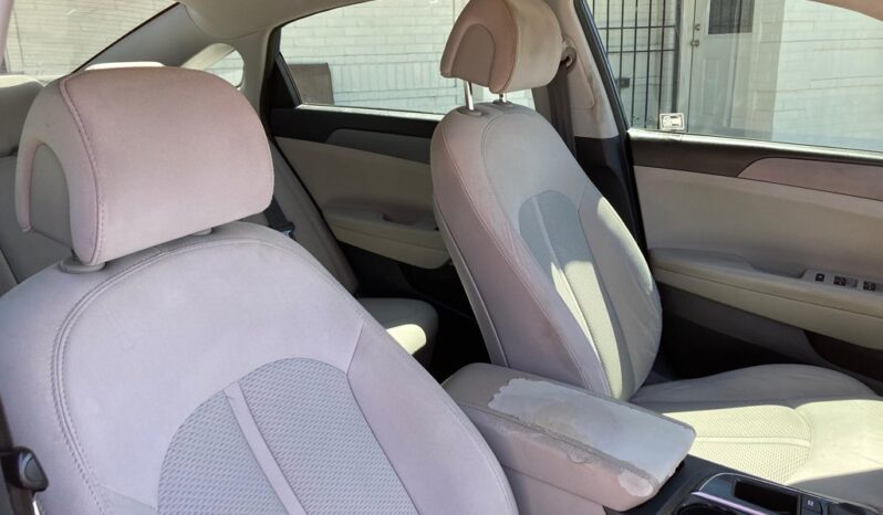 2017 HYUNDAI SONATA SE full