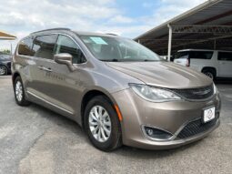 2017 CHRYSLER PACIFICA TRG L