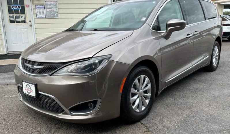 2017 CHRYSLER PACIFICA TRG L full
