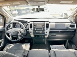 2017 NISSAN TITAN SV full