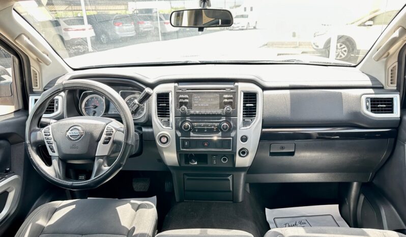 2017 NISSAN TITAN SV full