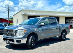 2017 NISSAN TITAN SV full