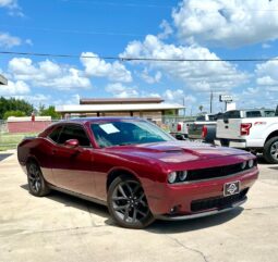 2019 DODGE CHALLENGER SXT