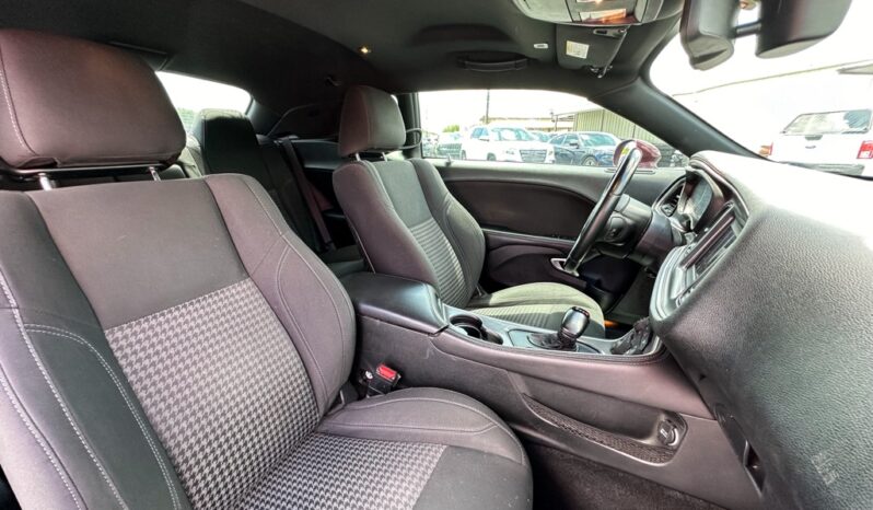 2019 DODGE CHALLENGER SXT full