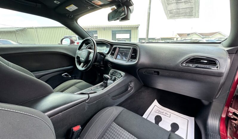 2019 DODGE CHALLENGER SXT full