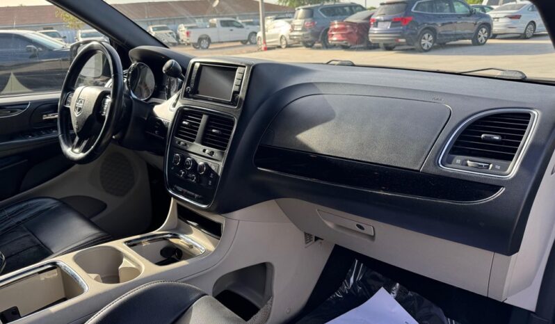 2017 DODGE GRND CAR SXT full