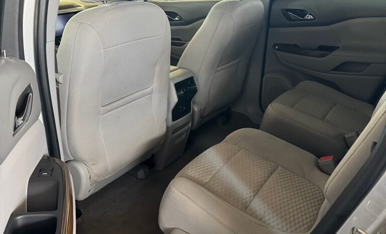 2017 GMC ACADIA SLE full